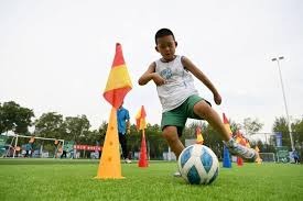 球员15投11分3失误，关键时刻三分打铁