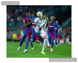 詹姆斯压哨绝杀！湖人1分险胜！结束三连败